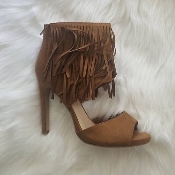 Fringe Peep-Toe Heels - Picture 4 of 5
